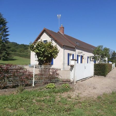 La Parisienne Des Amognes Bed & Breakfast Montigny-aux-Amognes Exterior photo